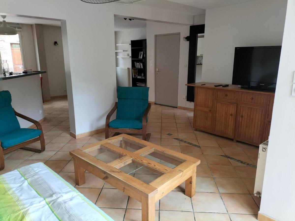 Appartement Au Centre Ville Avec Un Beau Jardin Prive Lannion Εξωτερικό φωτογραφία