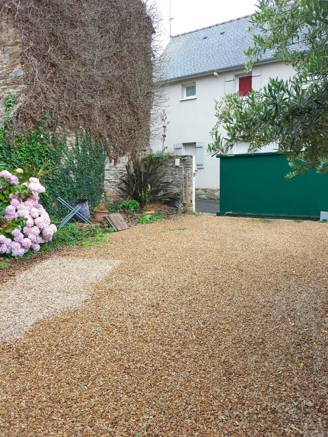 Appartement Au Centre Ville Avec Un Beau Jardin Prive Lannion Εξωτερικό φωτογραφία